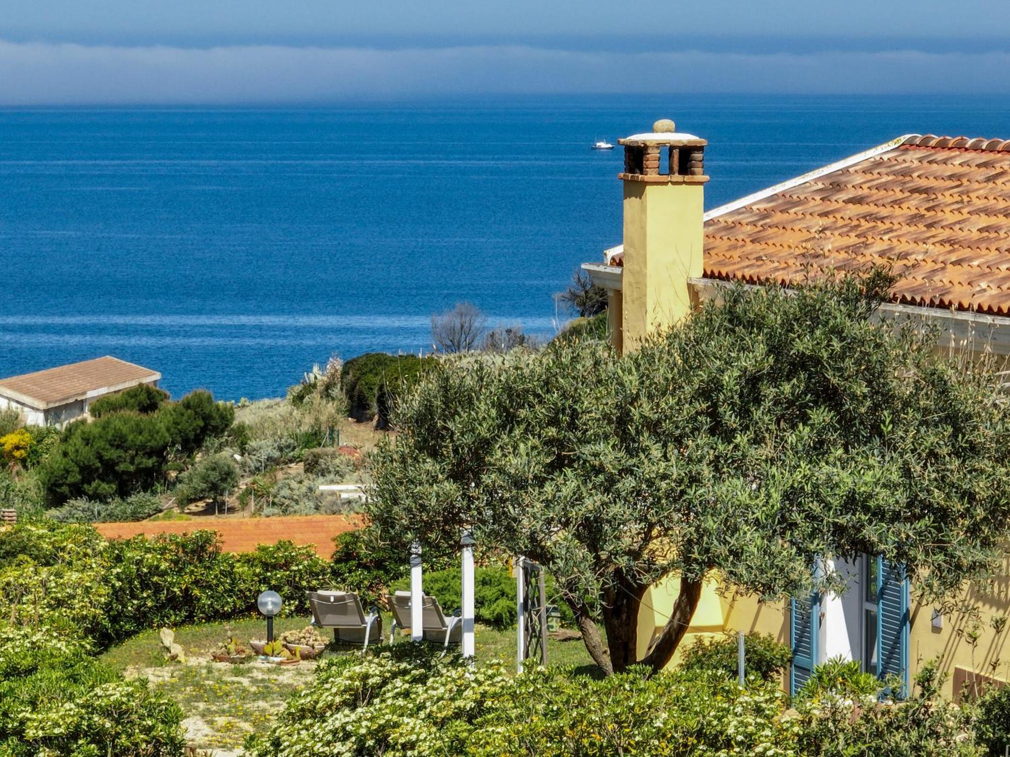 B&B Calata Di Soli Miniera dellʼArgentiera Εξωτερικό φωτογραφία